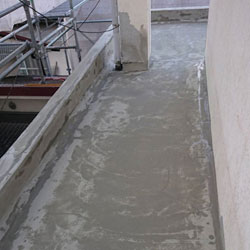 ベランダ全面左官補修